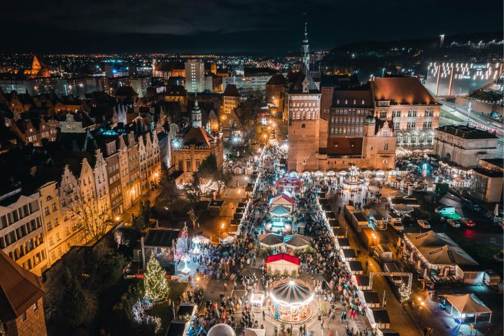 Nyd en hyggelig storbyweekend på Polens julemarkeder